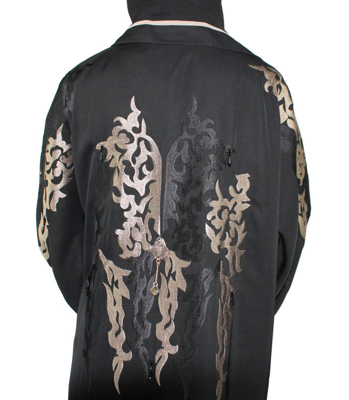 Abaya Dubai noire avec broderie en gold et noire – Image 3
