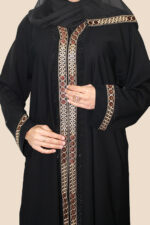 Abaya noire de qualité avec strass – Image 8