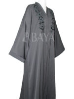 Abaya Dubai perlée chic en gris souris – Image 2
