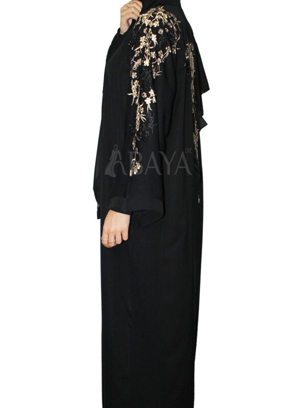 Abaya Dubai chic en Nidah avec broderie en petites fleurs