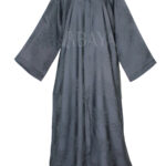 Abaya luxe en gris foncé avec un tissu fluide et chic