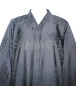 Abaya luxe en gris foncé avec un tissu fluide et chic