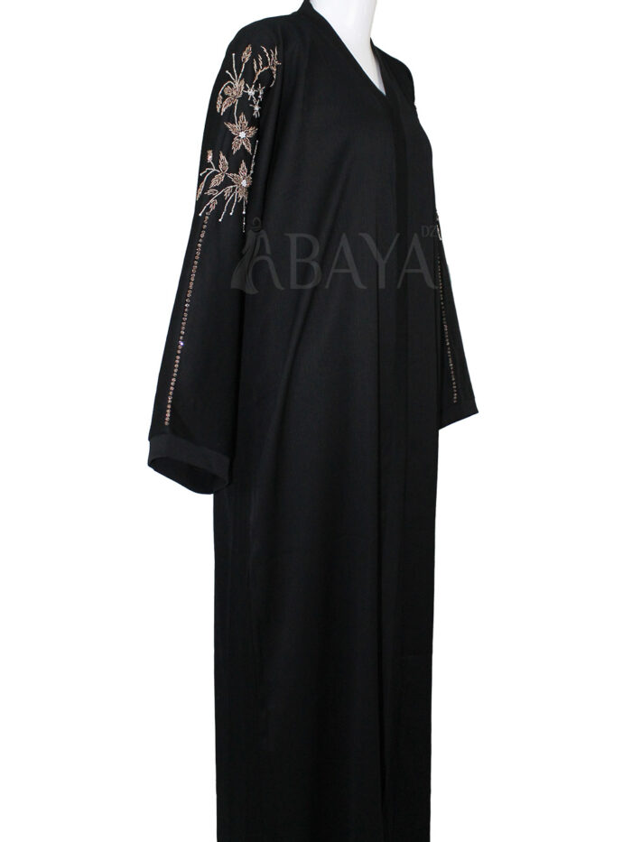 Abaya Dubai noire avec détails en perles l’essence du chic