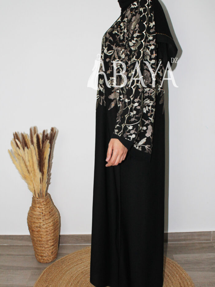 Abaya Luxe en Tissu Nida – Élégance et Fluidité pour Vos Fêtes