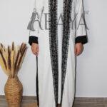 Ensemble Abaya Bicolore Élégant – Noir & Blanc