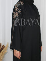 Abaya Noire avec Détails en Perles : L’Essence du Chic - Abayadz