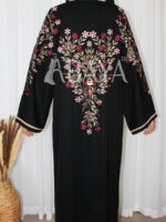 Abaya Noire Chic avec Broderie Florale – Luxe & Élégance