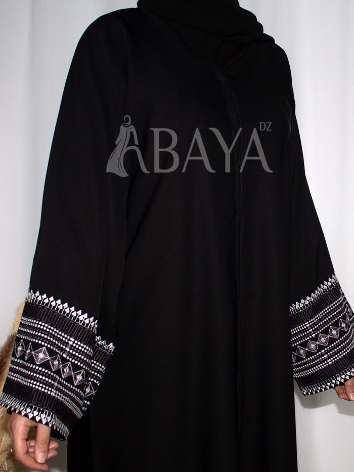 Abaya Noire Élégante et Confortable – Parfaite pour le Quotidien - Abaya DZ