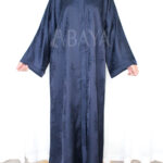 Abaya Dubai luxe en bleu foncé avec un tissu fluide et chic