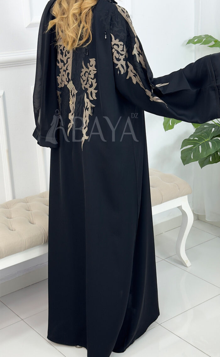 Abaya Dubai noire chic en tissu Nida avec broderie élégante