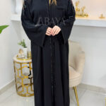 Abaya Dubai Noire avec Détails Perlés : L'Essence du Raffinement