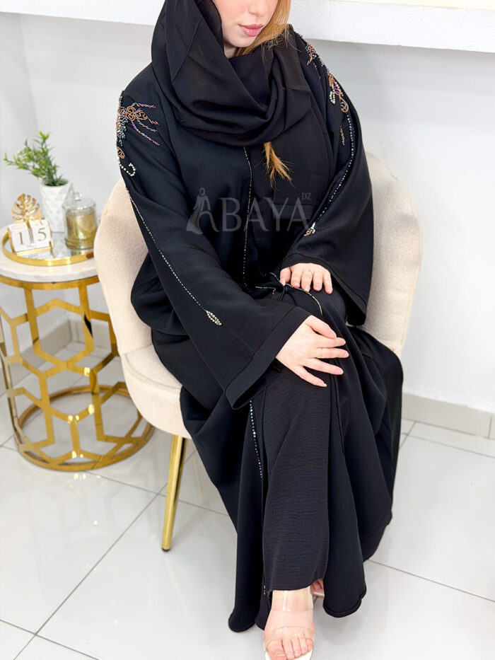 Abaya Noire avec Détails Perlés : L'Essence du Raffinement – Image 5
