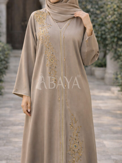 Abaya en beige Perlée – Élégance & Luxe Intemporel