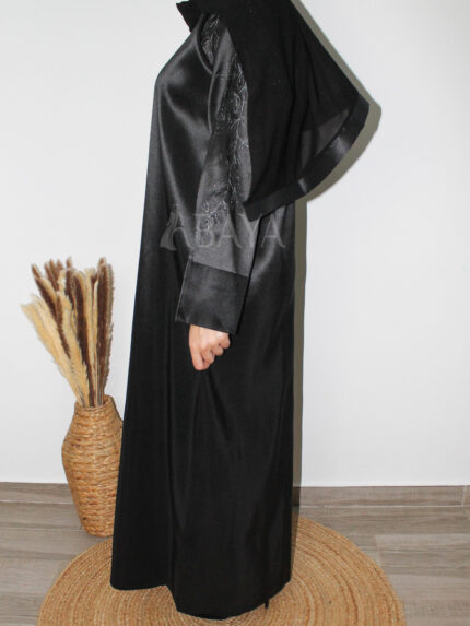 Magnifique abaya Dubai noire en Algérie, en tissu satiné brillant pour les fêtes