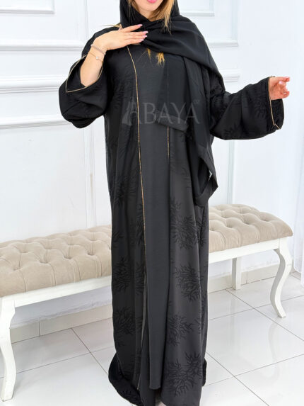 Abaya Noire avec Robe : Simplicité et Élégance Intemporelle