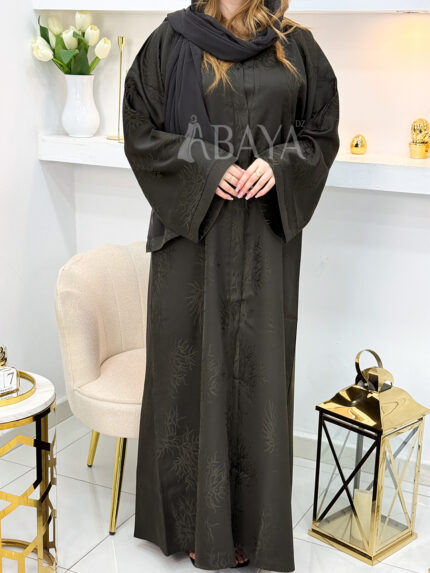 Abaya Luxe en Jacquard Marron – Style Sophistiqué