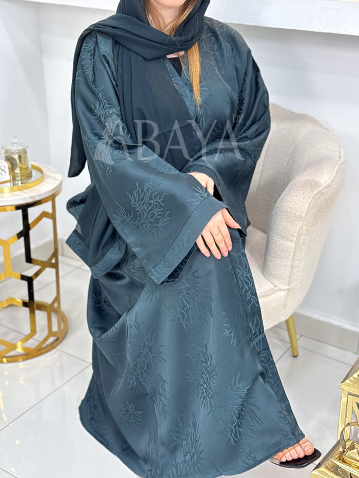 Abaya Luxe Turquoise Sombre Jacquard – Chic et Raffinement – Image 6