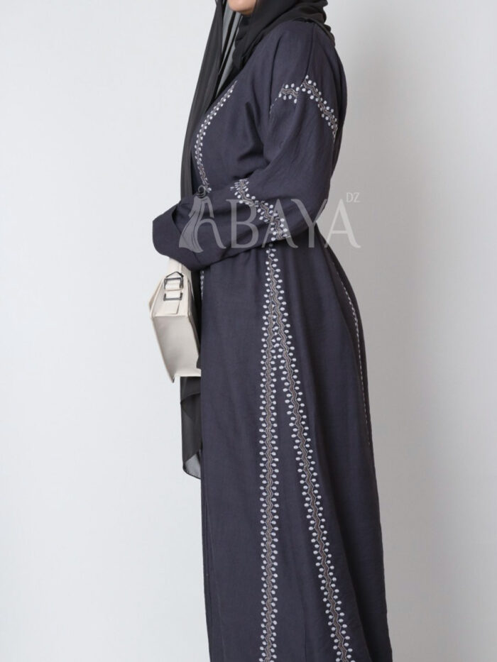 Abaya ensemble deux pièces avec broderies élégantes
