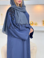 Abaya Chic Bleu en Tissu Zoom avec Détails Perlés