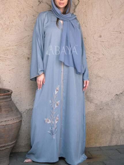 Abaya Perlée de Dubaï en Bleu Clair - Confort et Raffinement