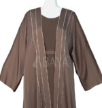 Abaya Ensemble avec Robe en Marron : simplicité et élégance