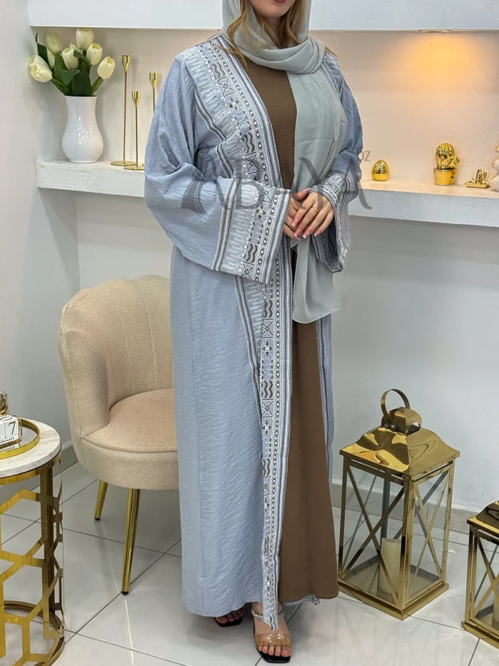 Abaya Kimono Élégante Deux Pièces aux Broderies Raffinées – Image 6