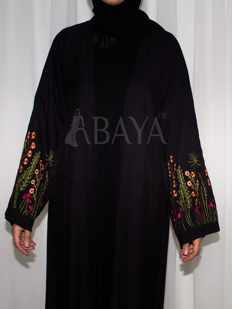Ensemble Kimono Noire Deux-Pièces Élégant et Confortable